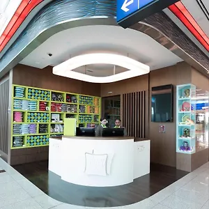 Sleep 'n Fly Sleep Lounge, A-gates Terminal 3 - Transit Only Capsule hotel